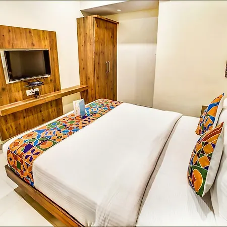 Oyo 9187 Adlon International 3*