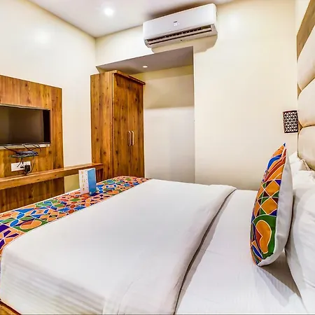 Oyo 9187 Adlon International