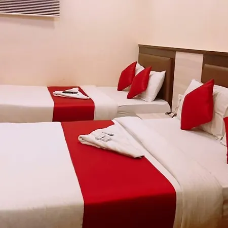 Happyland Hotel 3*