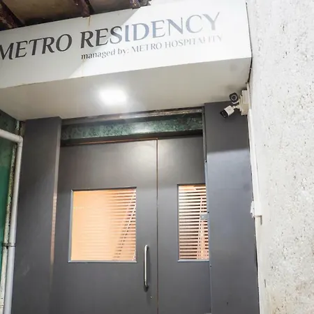 Oyo Flagship 13885 Metro Residency Hotel