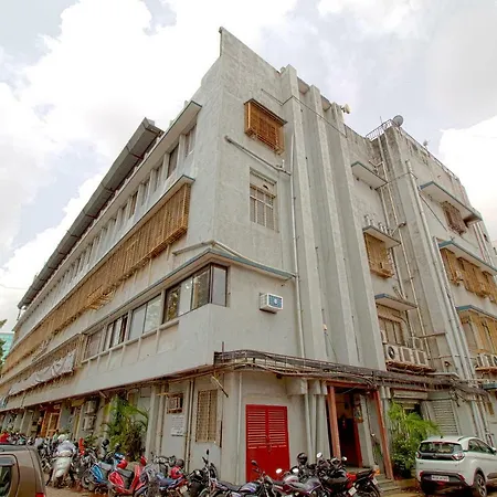 West 3* Mumbai