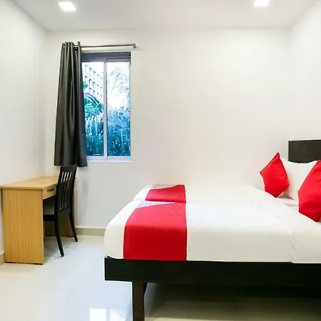 Oyo Flagship 38540 Hotel Shangrila Flagship Saver Mumbai