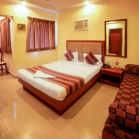 Hotel Lucky Bandra 3*