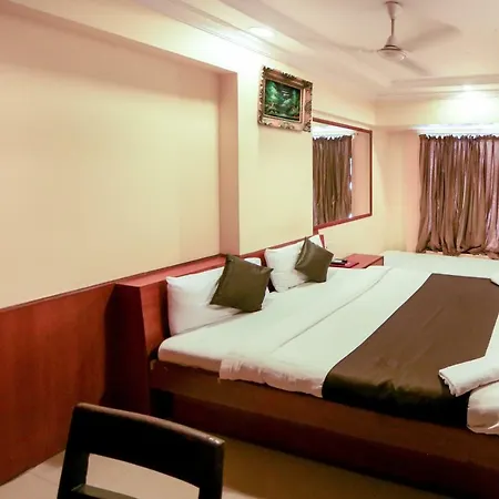 Hotel Lucky Near Nesco Hotel Mumbai