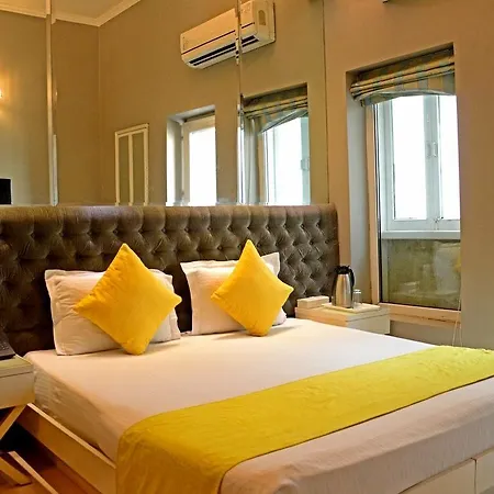 Ajanta Hotel 3*