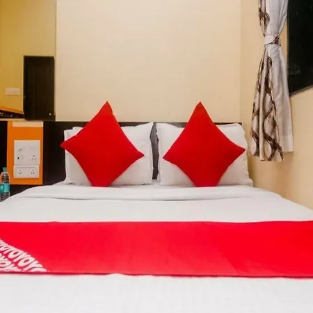 Hotel Collection O Airport Metro Andheri East