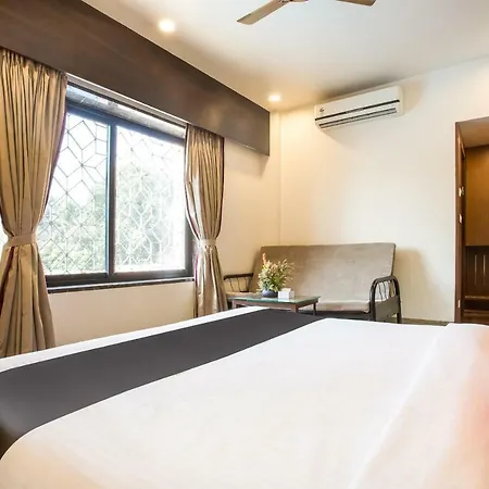 Capital O 36119 Royal Garden & Lawns 3*