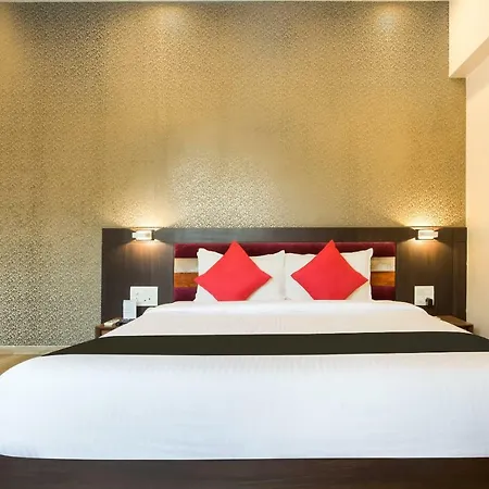 Capital O 36119 Royal Garden & Lawns 3* Mumbai