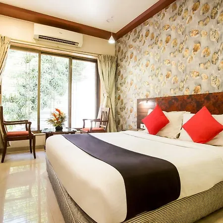 Capital O 36119 Royal Garden & Lawns 3*