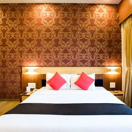 Capital O 36119 Royal Garden & Lawns Hotel