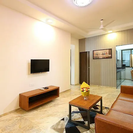 House Luxury Apartments, Santacruz East
