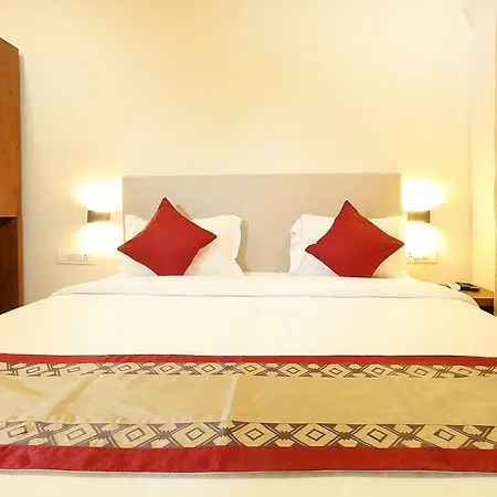 House Luxury Apartments, Santacruz East Apartment