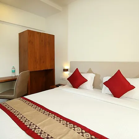 Apartment House Luxury Apartments, Santacruz East *