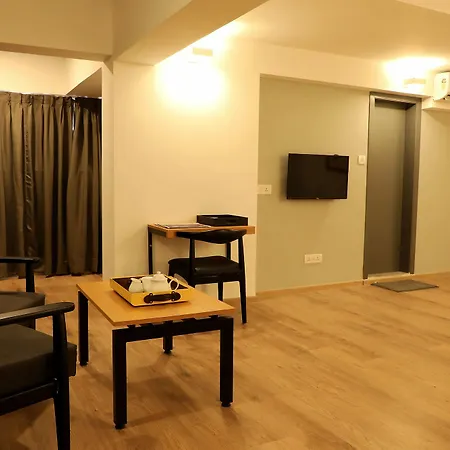 Hotel Townhouse Exhibition Centre Goregaon 3*