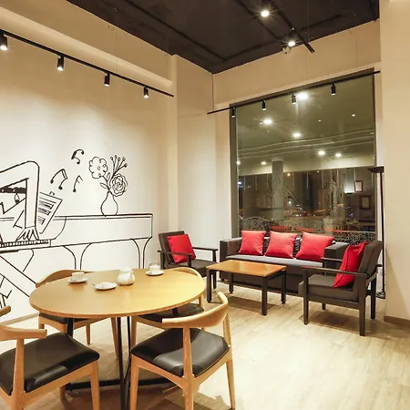 Townhouse Exhibition Centre Goregaon 3*