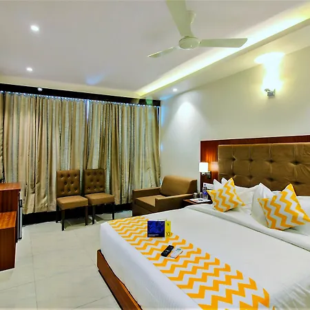Super Townhouse Oak Times Square Le Western Mumbai