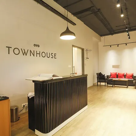 Townhouse Exhibition Centre Goregaon 3*