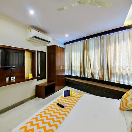 Super Townhouse Oak Times Square Le Western Hotel Mumbai