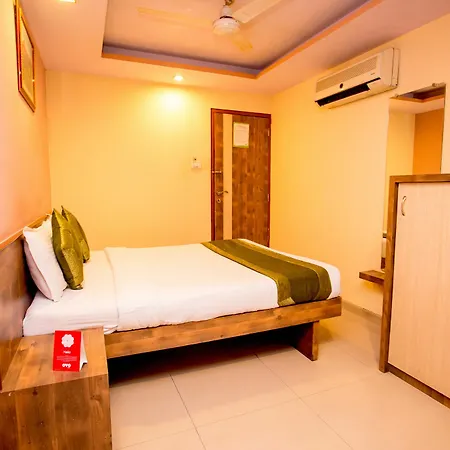 Hotel Oyo 8760 Arma Residency 2*