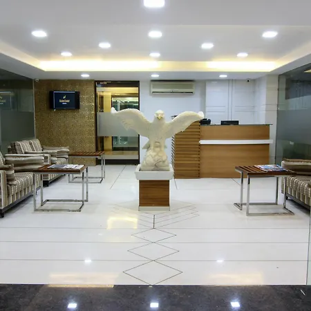Golden Chariot The Boutique Hotel 3*