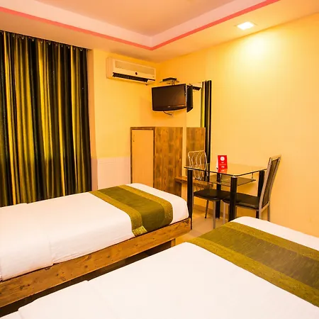 Hotel Oyo 8760 Arma Residency