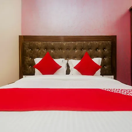O Greenforest Near Airport Road Metro Station 3* Mumbai
