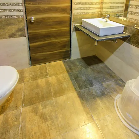 Fabhotel Atlas Plaza Andheri East 3*