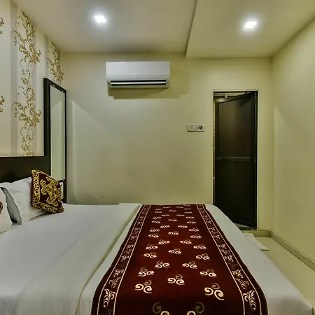 Guestinn Residency Hotel 3*