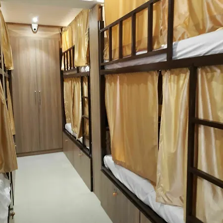 Bed & Breakfast Golden Mumbai