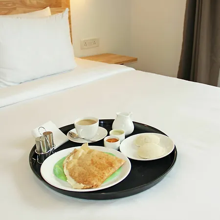 Hotel Fabhotel Annex Executive 3*