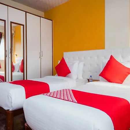 Oyo 12378 Kokila Hotel 3*