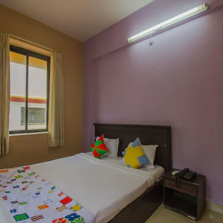 Oyo 17028 Aviva Residency