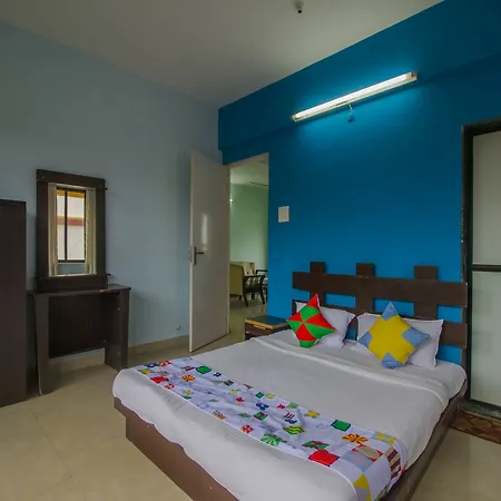 Hotel Oyo 17028 Aviva Residency