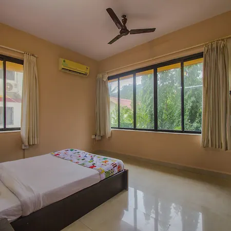 Hotel Oyo 17028 Aviva Residency Mumbai