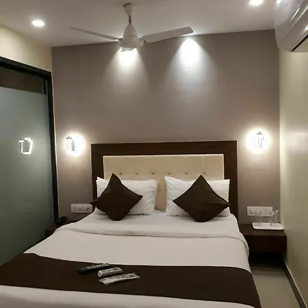 Garden Creek Residency Near Airport Hotel Mumbai
