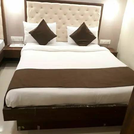 Garden Creek Residency Near Airport Hotel Mumbai
