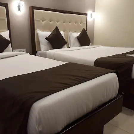 Garden Creek Residency Near Airport 3* Mumbai