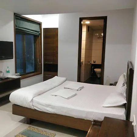 Hotel Fabhotel Midaas Comforts 3*