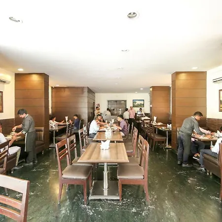 Hotel Lucky Near Nesco Mumbai