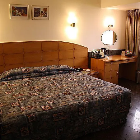 Hotel Ramee Guestline Khar 3*