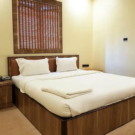 Hexa Benzy Palace Hotel Mumbai