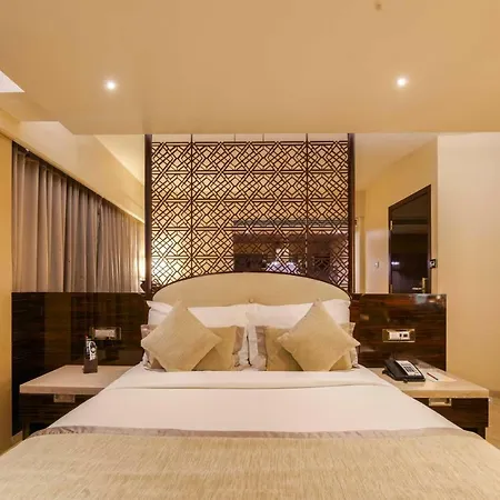 Sai Palace Grand, Malad Hotel