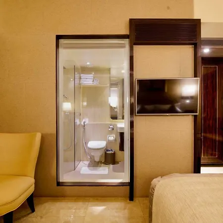 Hotel Sai Palace Grand, Malad Mumbai