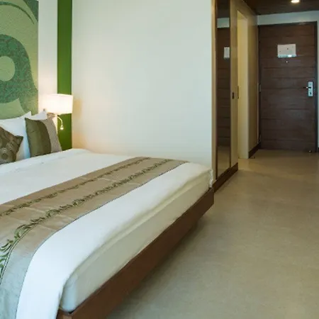The Fern Residency Mumbai, The Acres Chembur, Series By Marriott Hotel 4*