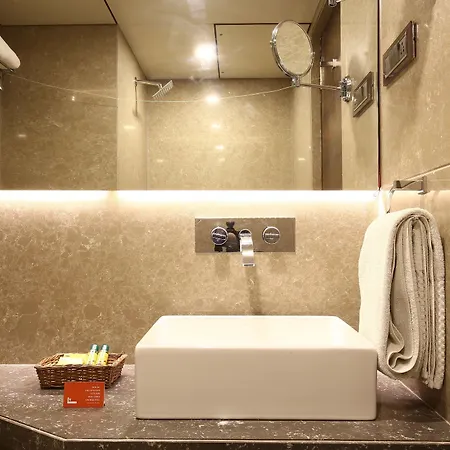 Hotel Crawford Inn Hotel 3*