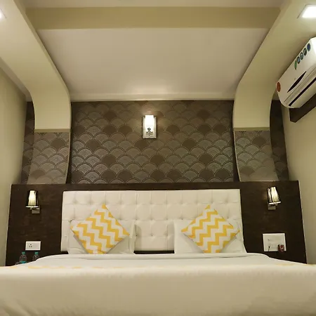 Golden Park Hotel 3*