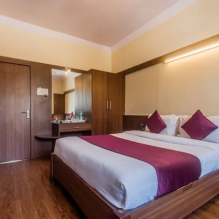 Neelkiran Hotel 3*