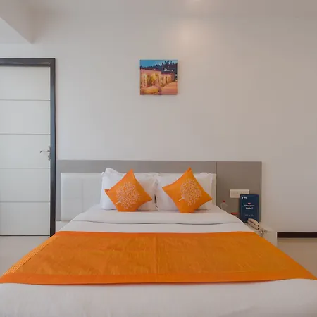 Aura Hotel