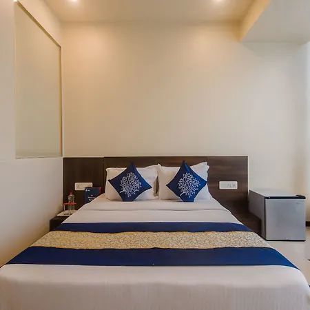 Aura Mumbai