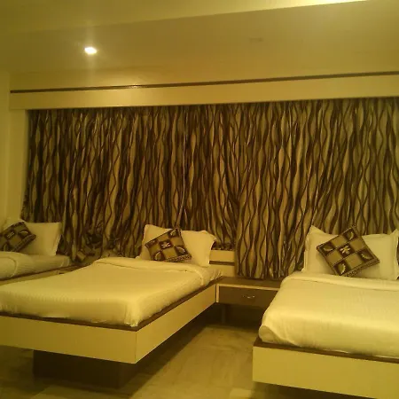 Hotel Oc Residency *